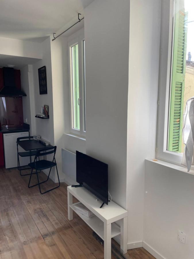 Charmant Studio Proche Centre Ville Et Gare Лурд Екстериор снимка
