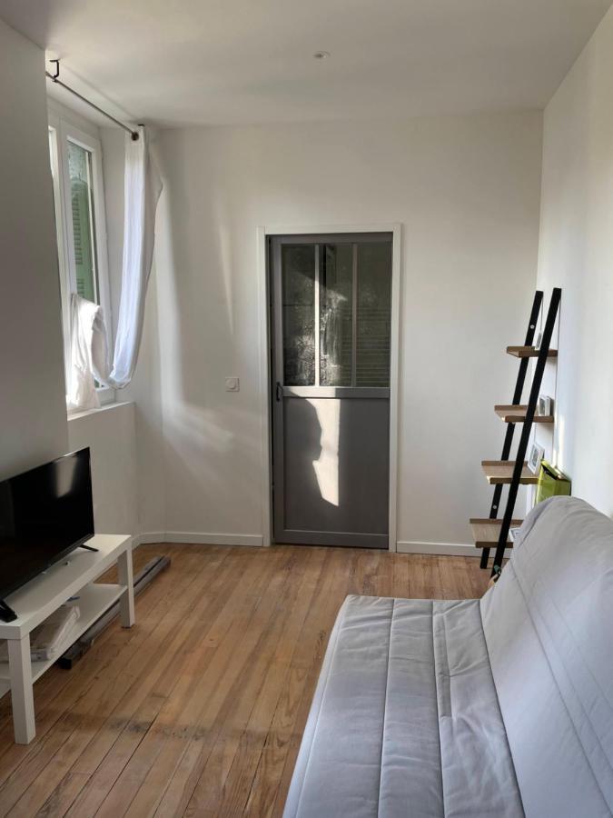 Charmant Studio Proche Centre Ville Et Gare Лурд Екстериор снимка