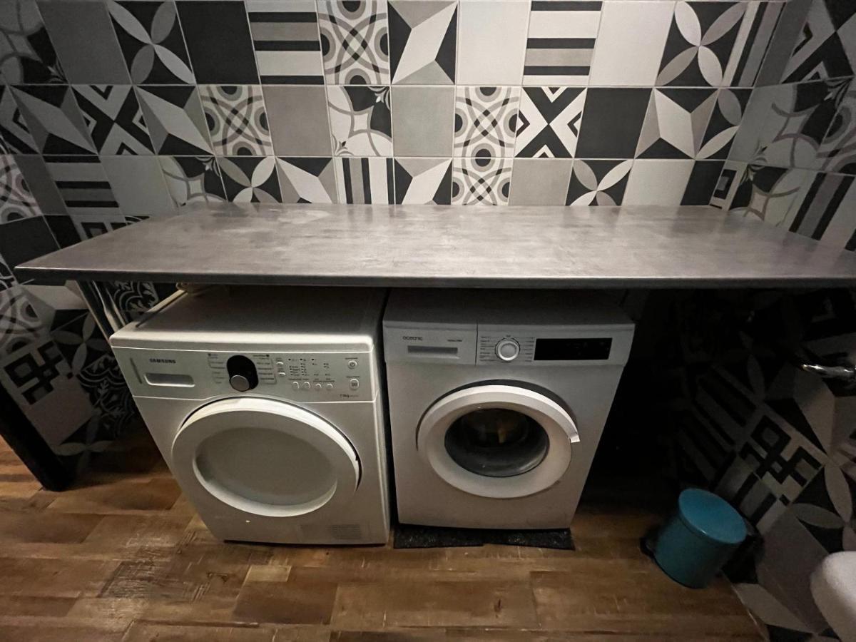 Charmant Studio Proche Centre Ville Et Gare Лурд Екстериор снимка